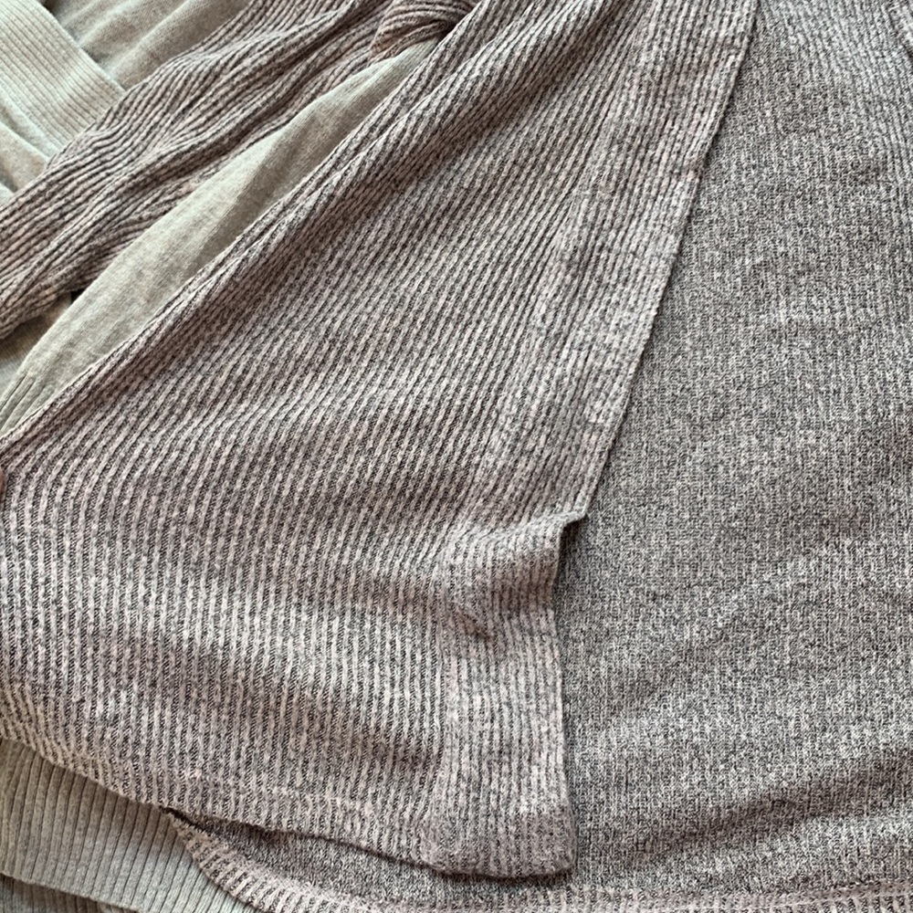 Two basic for a capsule sweaters! - Picture 5 of 5